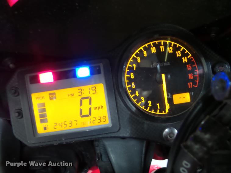 image for item BV9360 2002 Honda CBR600F4 motorcycle