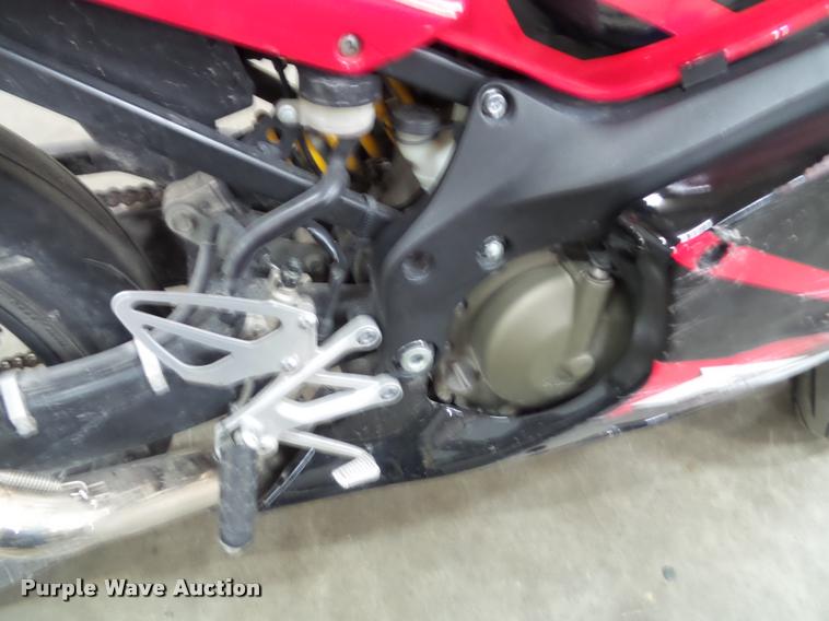 image for item BV9360 2002 Honda CBR600F4 motorcycle