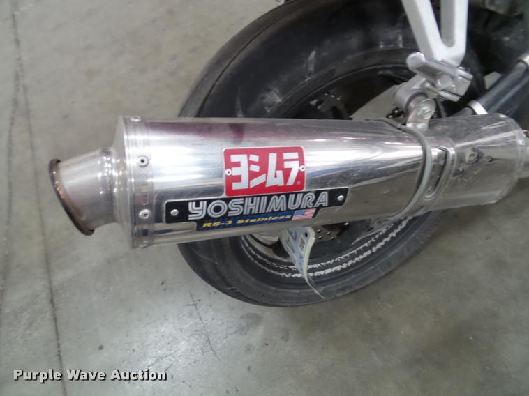 image for item BV9360 2002 Honda CBR600F4 motorcycle