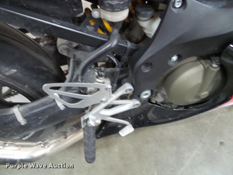 image for item BV9360 2002 Honda CBR600F4 motorcycle