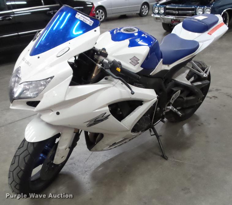 image for item BV9361 2008 Suzuki GSX-R600 motorcycle