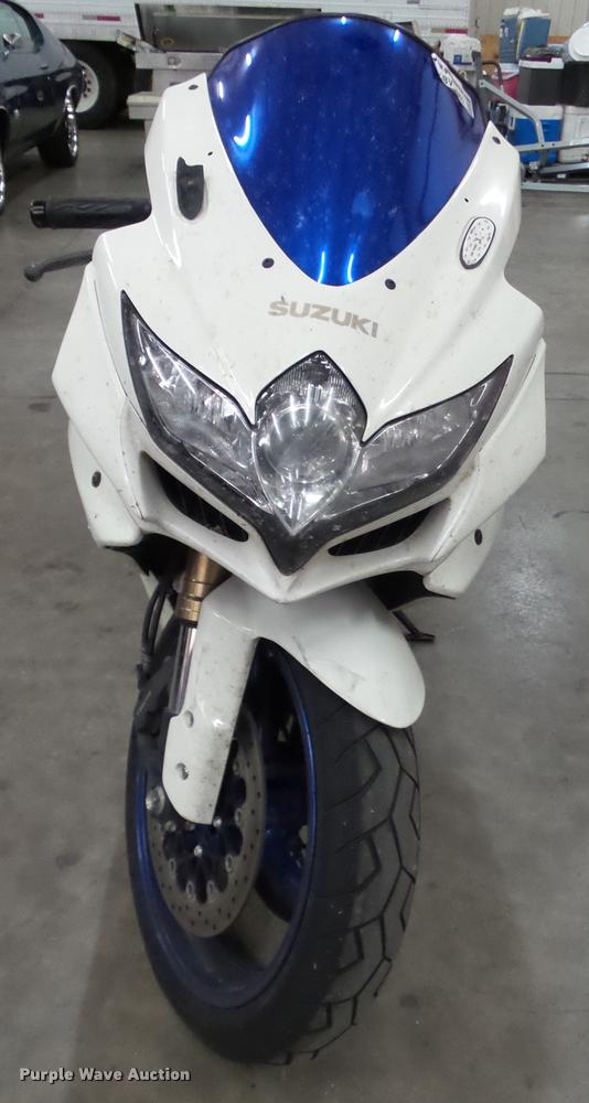 image for item BV9361 2008 Suzuki GSX-R600 motorcycle