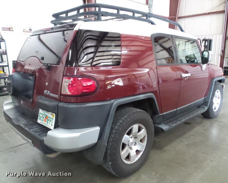 image for item J5747 2008 Toyota FJ Cruiser SUV