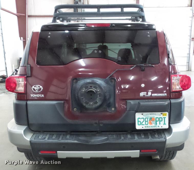 image for item J5747 2008 Toyota FJ Cruiser SUV