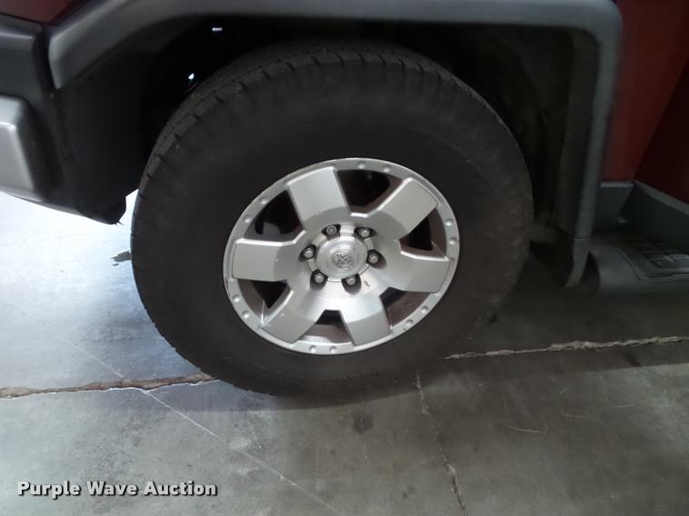 image for item J5747 2008 Toyota FJ Cruiser SUV