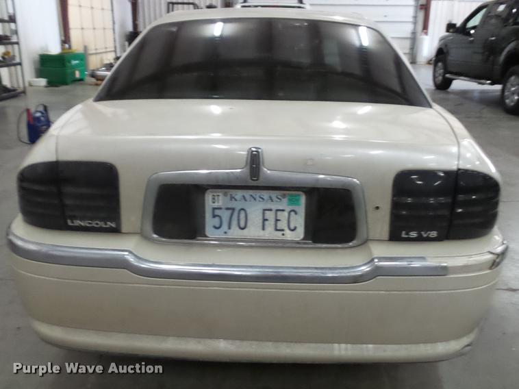 image for item K8176 2002 Lincoln LS