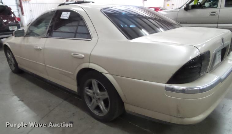 image for item K8176 2002 Lincoln LS