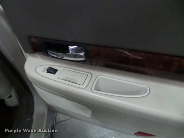 image for item K8176 2002 Lincoln LS