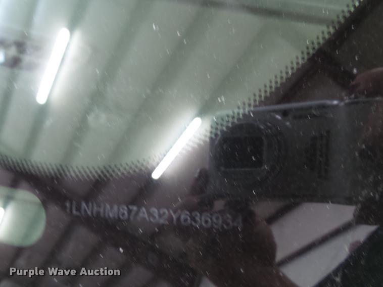 image for item K8176 2002 Lincoln LS