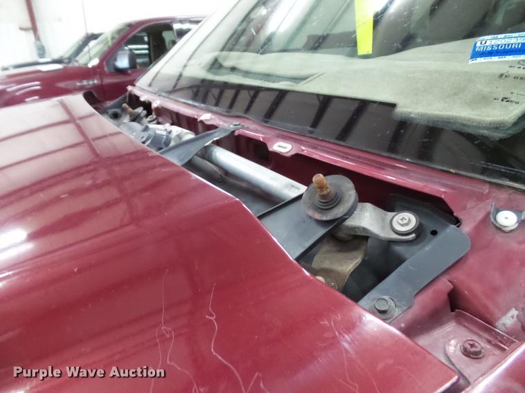 image for item K8178 2004 Nissan Titan SE King Cab pickup truck<br />Non-repairable title, parts only