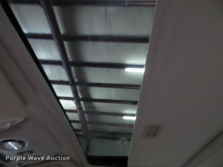 image for item K8179 2001 Chevrolet Tahoe LT SUV