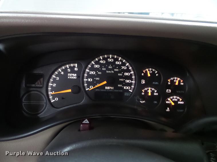 image for item K8179 2001 Chevrolet Tahoe LT SUV