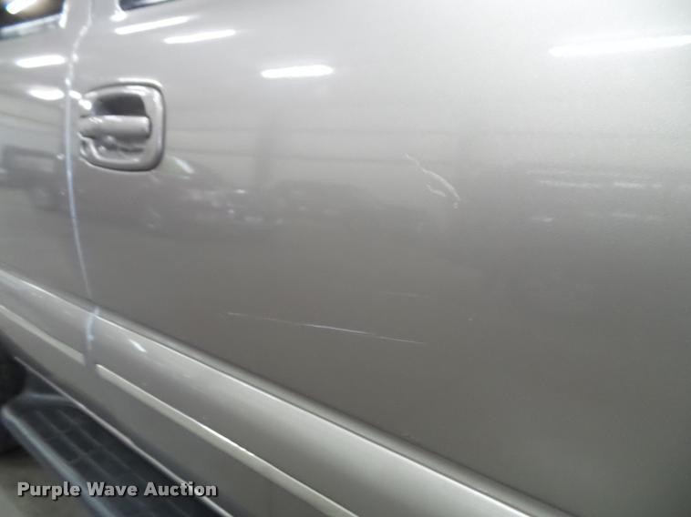 image for item K8179 2001 Chevrolet Tahoe LT SUV