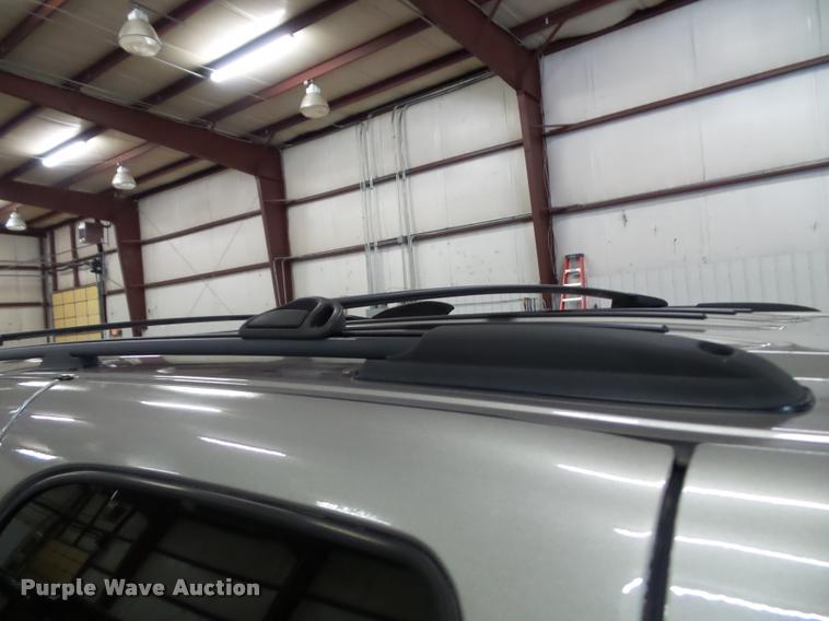 image for item K8179 2001 Chevrolet Tahoe LT SUV