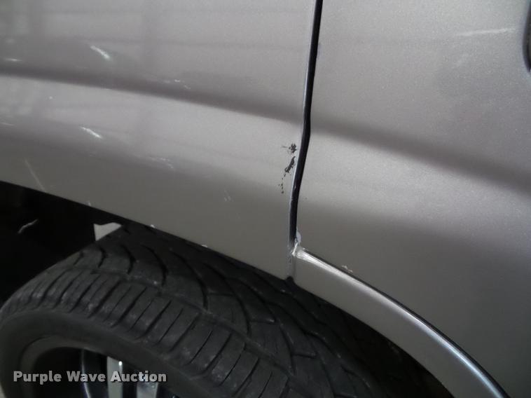 image for item K8179 2001 Chevrolet Tahoe LT SUV