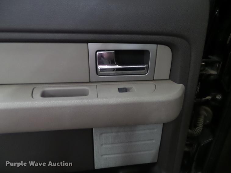 image for item K8180 2010 Ford F150 XLT SuperCrew pickup truck