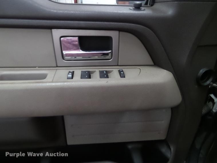 image for item K8180 2010 Ford F150 XLT SuperCrew pickup truck