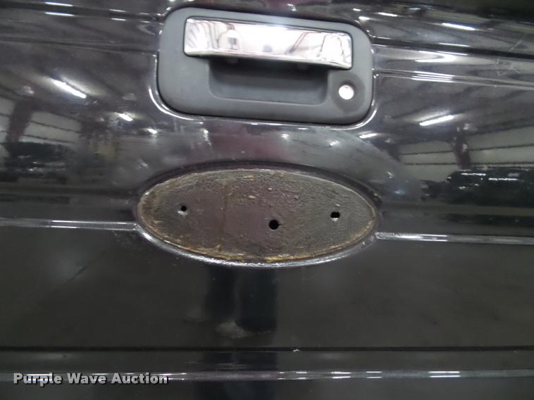 image for item K8180 2010 Ford F150 XLT SuperCrew pickup truck