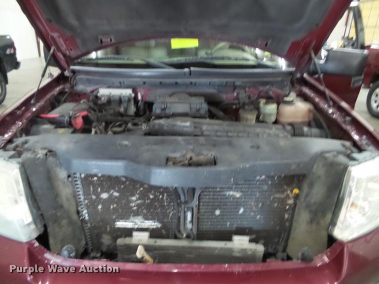 image for item K8183 2004 Ford F150 Lariat SuperCrew flatbed pickup truck