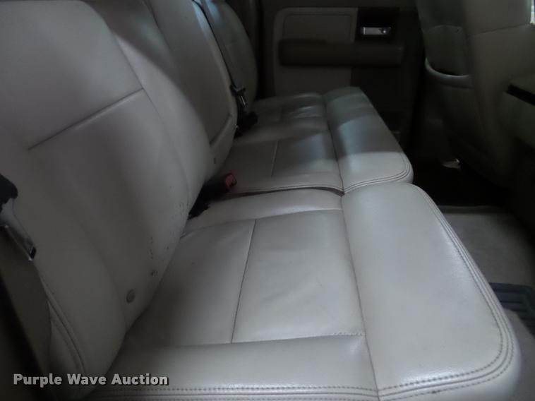 image for item K8183 2004 Ford F150 Lariat SuperCrew flatbed pickup truck