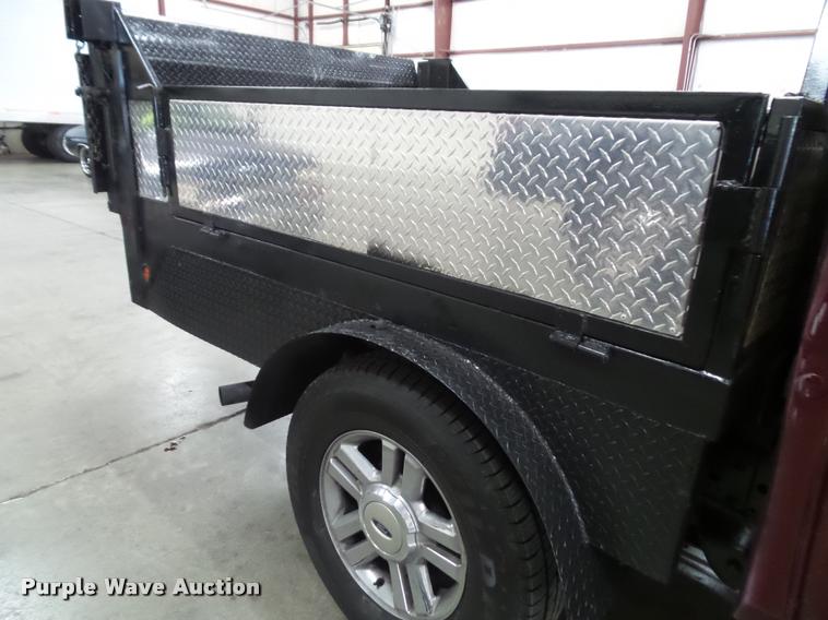 image for item K8183 2004 Ford F150 Lariat SuperCrew flatbed pickup truck