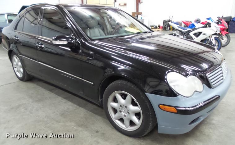 image for item K8184 2002 Mercedes Benz C320