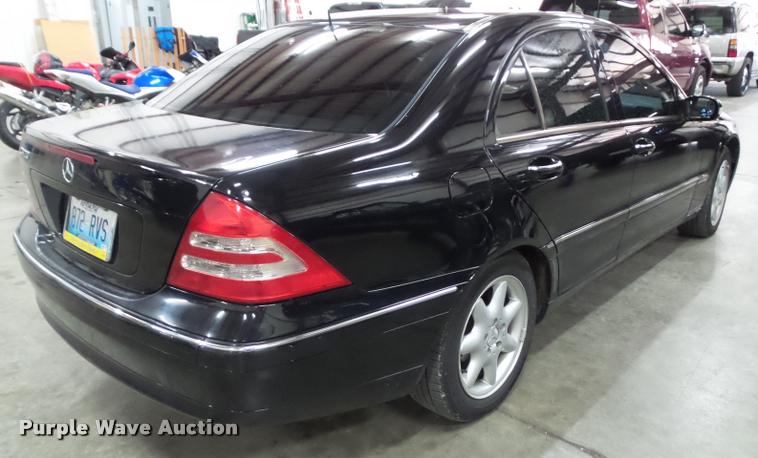 image for item K8184 2002 Mercedes Benz C320