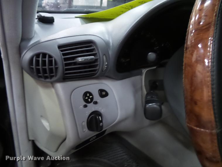 image for item K8184 2002 Mercedes Benz C320