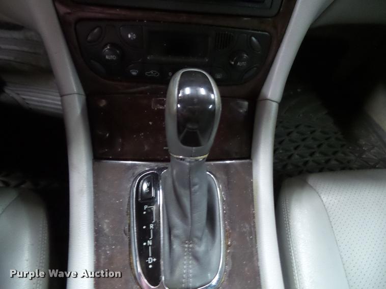 image for item K8184 2002 Mercedes Benz C320