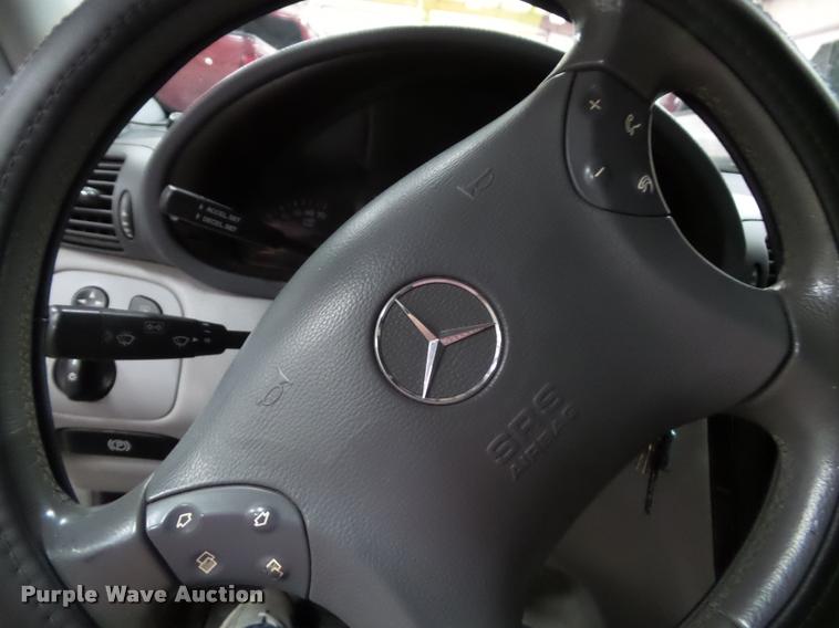 image for item K8184 2002 Mercedes Benz C320