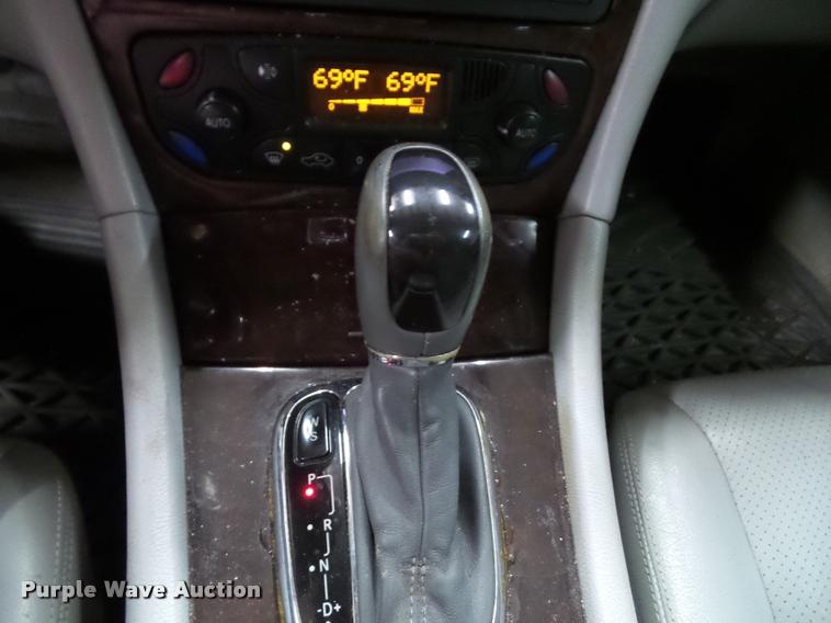 image for item K8184 2002 Mercedes Benz C320