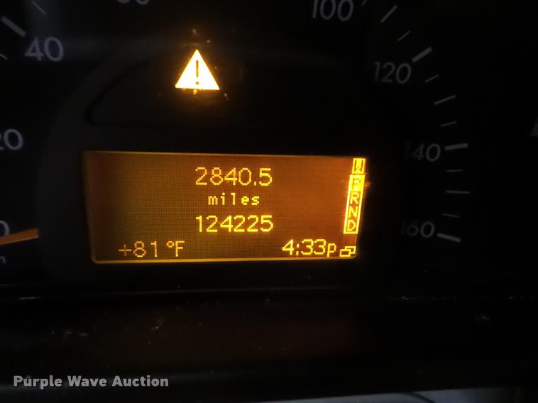 image for item K8184 2002 Mercedes Benz C320