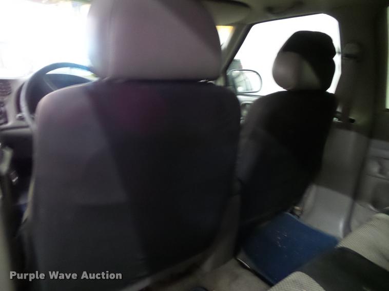 image for item K8187 2000 Chevrolet Blazer SUV