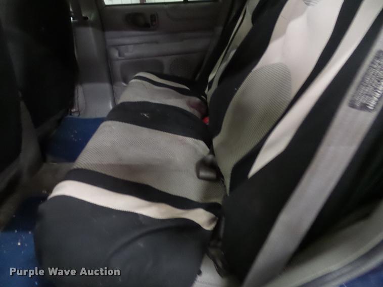 image for item K8187 2000 Chevrolet Blazer SUV