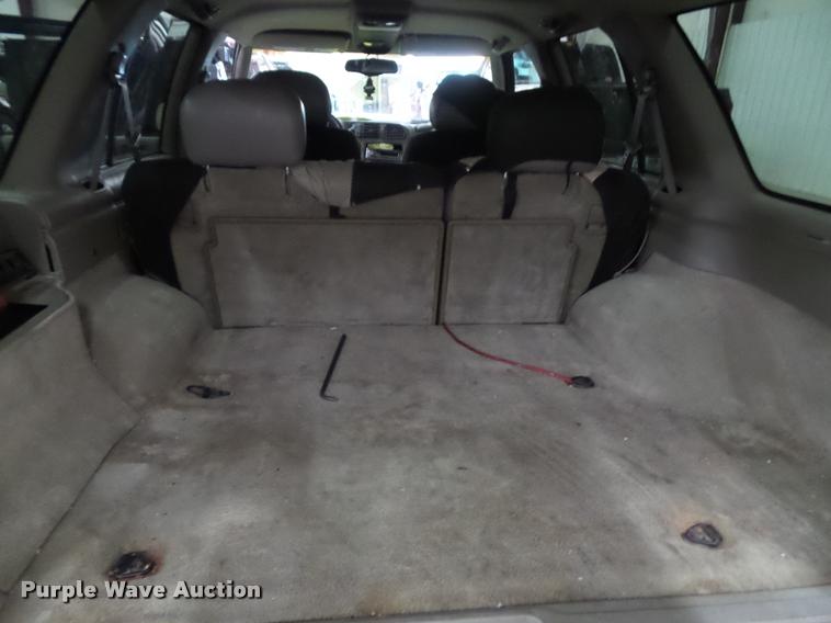 image for item K8187 2000 Chevrolet Blazer SUV