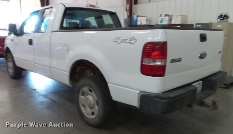 image for item K8189 2007 Ford F150 XL SuperCab pickup truck