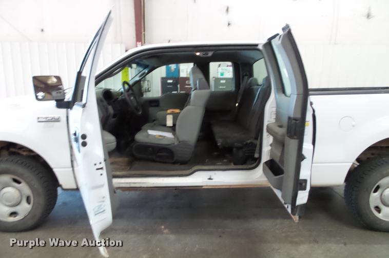 image for item K8189 2007 Ford F150 XL SuperCab pickup truck