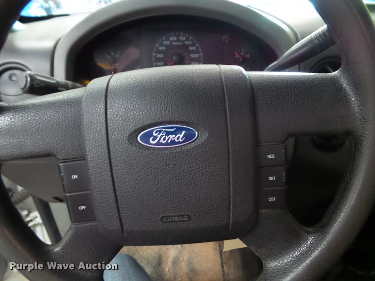 image for item K8189 2007 Ford F150 XL SuperCab pickup truck