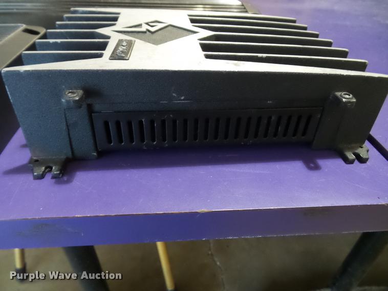 image for item BV9348 Amplifiers and capacitor