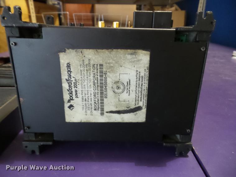 image for item BV9348 Amplifiers and capacitor