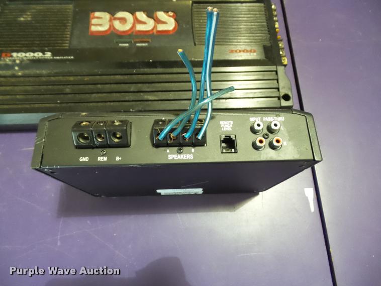 image for item BV9348 Amplifiers and capacitor