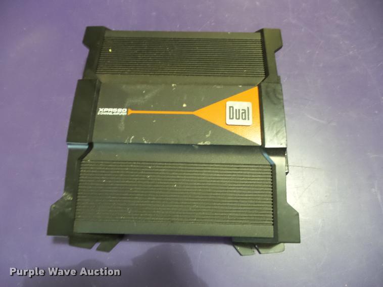 image for item BV9348 Amplifiers and capacitor