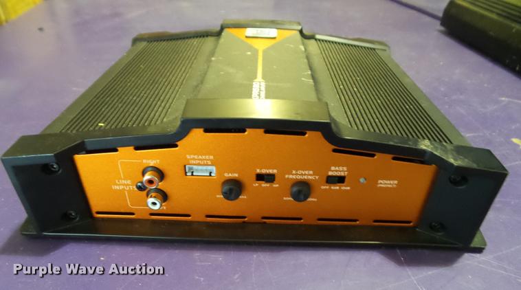 image for item BV9348 Amplifiers and capacitor