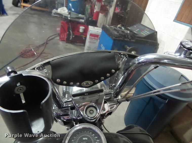 image for item BV9358 2003 Harley Davidson Road King motorcycle