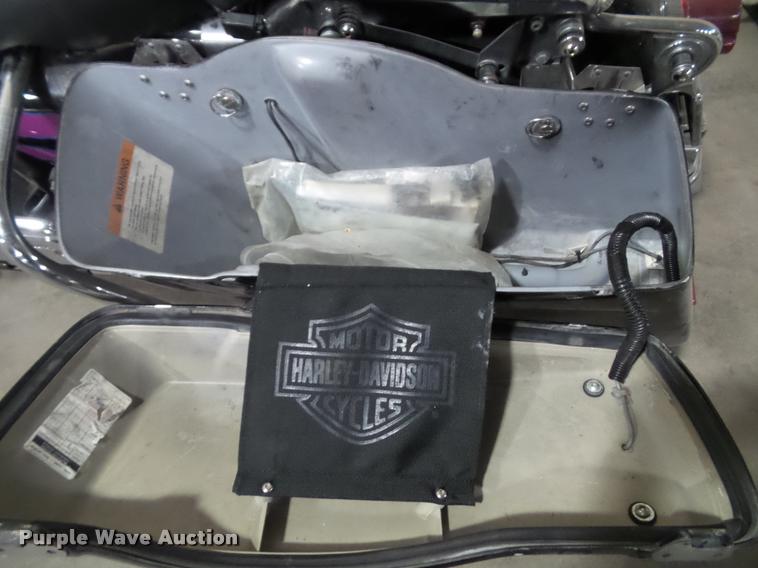 image for item BV9358 2003 Harley Davidson Road King motorcycle