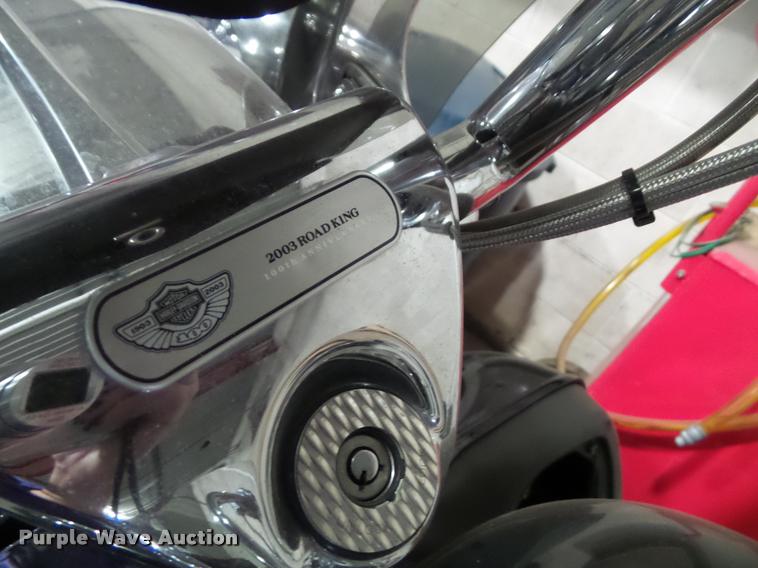 image for item BV9358 2003 Harley Davidson Road King motorcycle