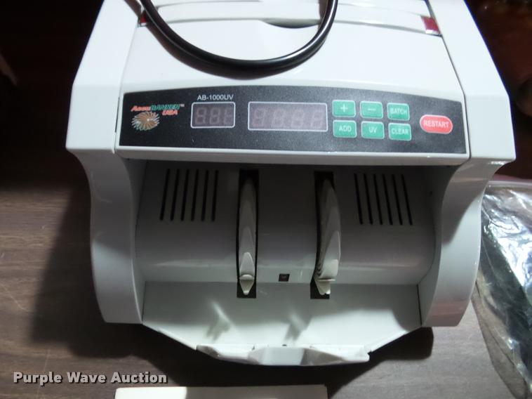 image for item BV9359 Hilton digital bill counter