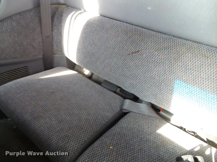 image for item J4751 1999 Dodge Dakota SLT Club Cab pickup truck