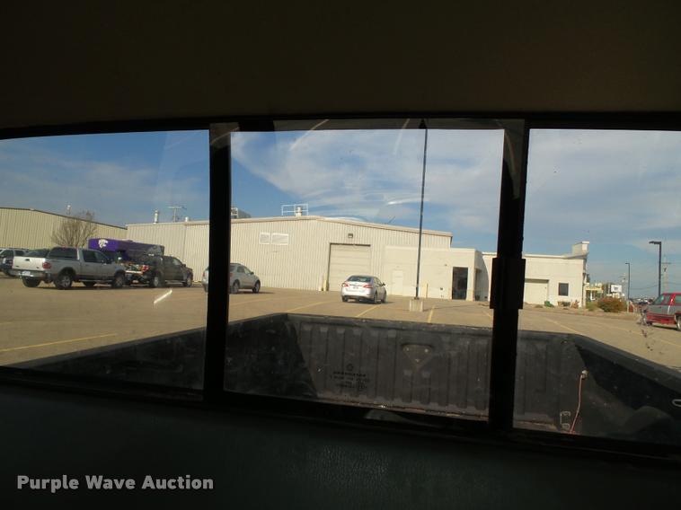 image for item J4751 1999 Dodge Dakota SLT Club Cab pickup truck