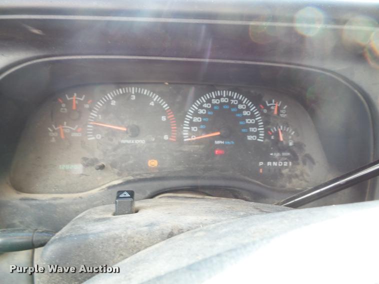 image for item J4751 1999 Dodge Dakota SLT Club Cab pickup truck